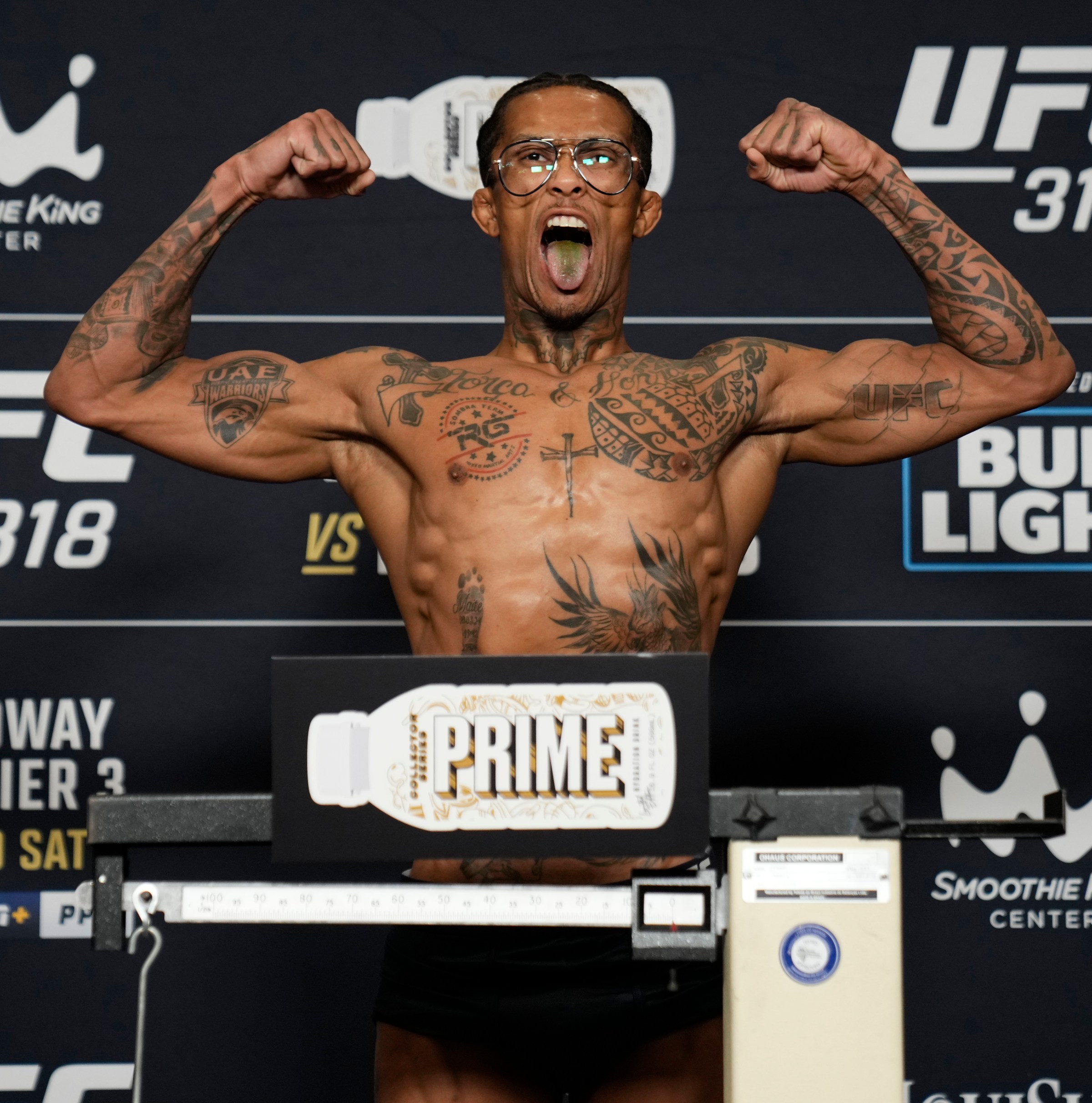 Morning Report: Vinicius Oliveira admits 50-pound weight cut from start of camp, plans move up after UFC title win
