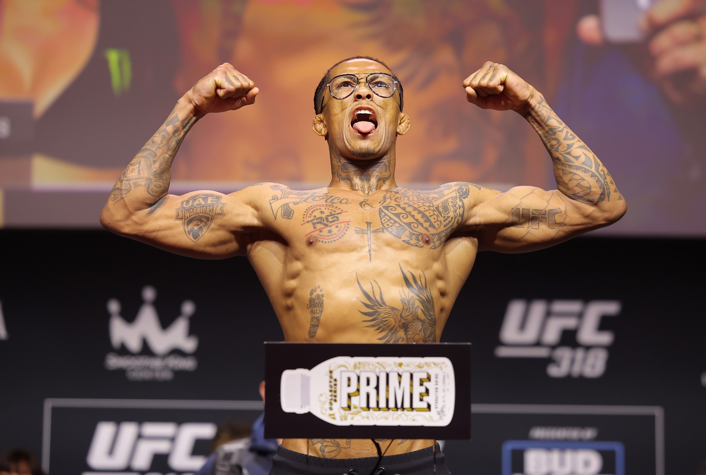 UFC Vegas 113 weigh-in video