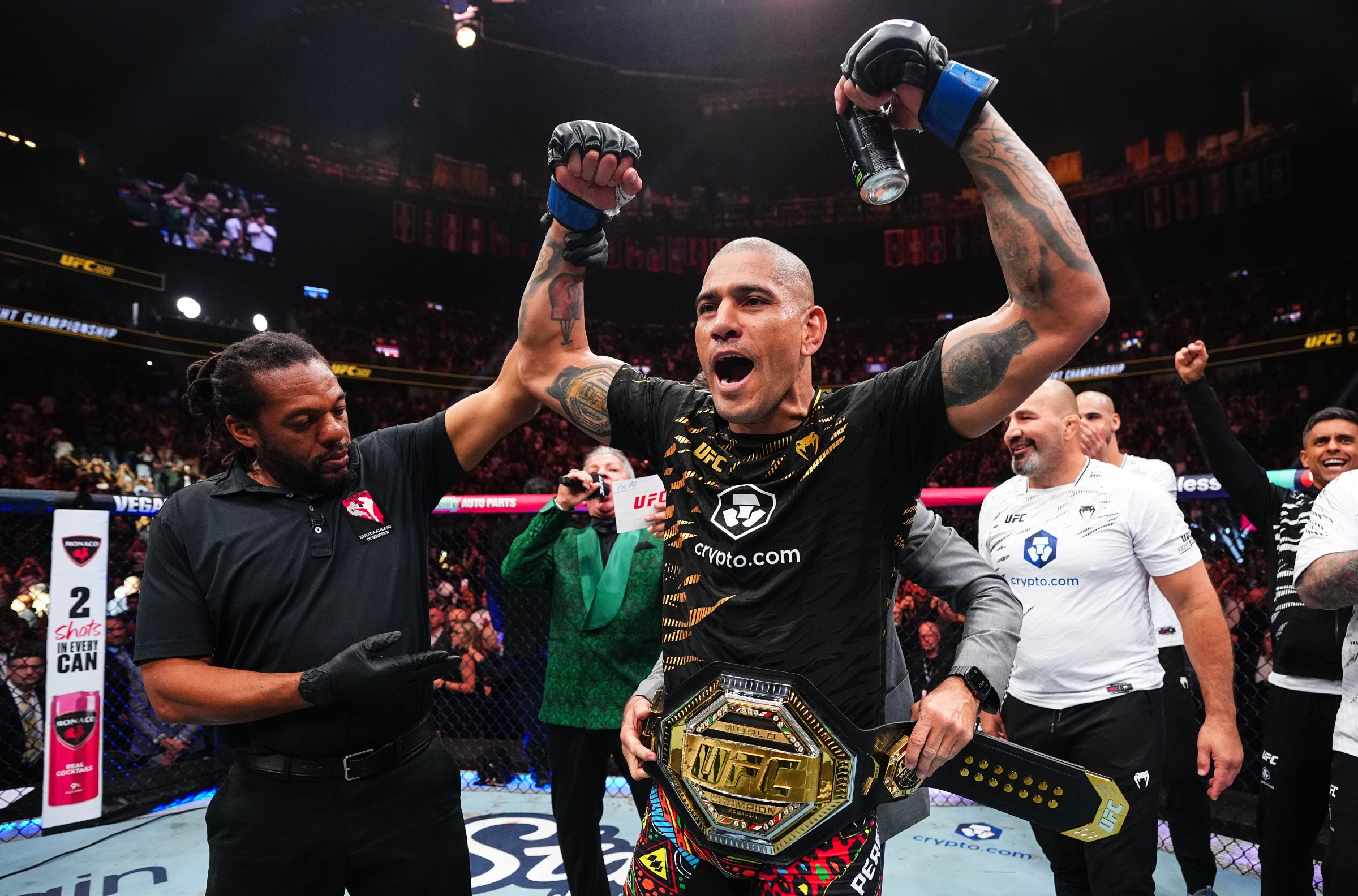 ‘Nostalgia from the Glory days’: Alex Pereira honors former opponent Dustin Jacoby after UFC Vegas 113 win