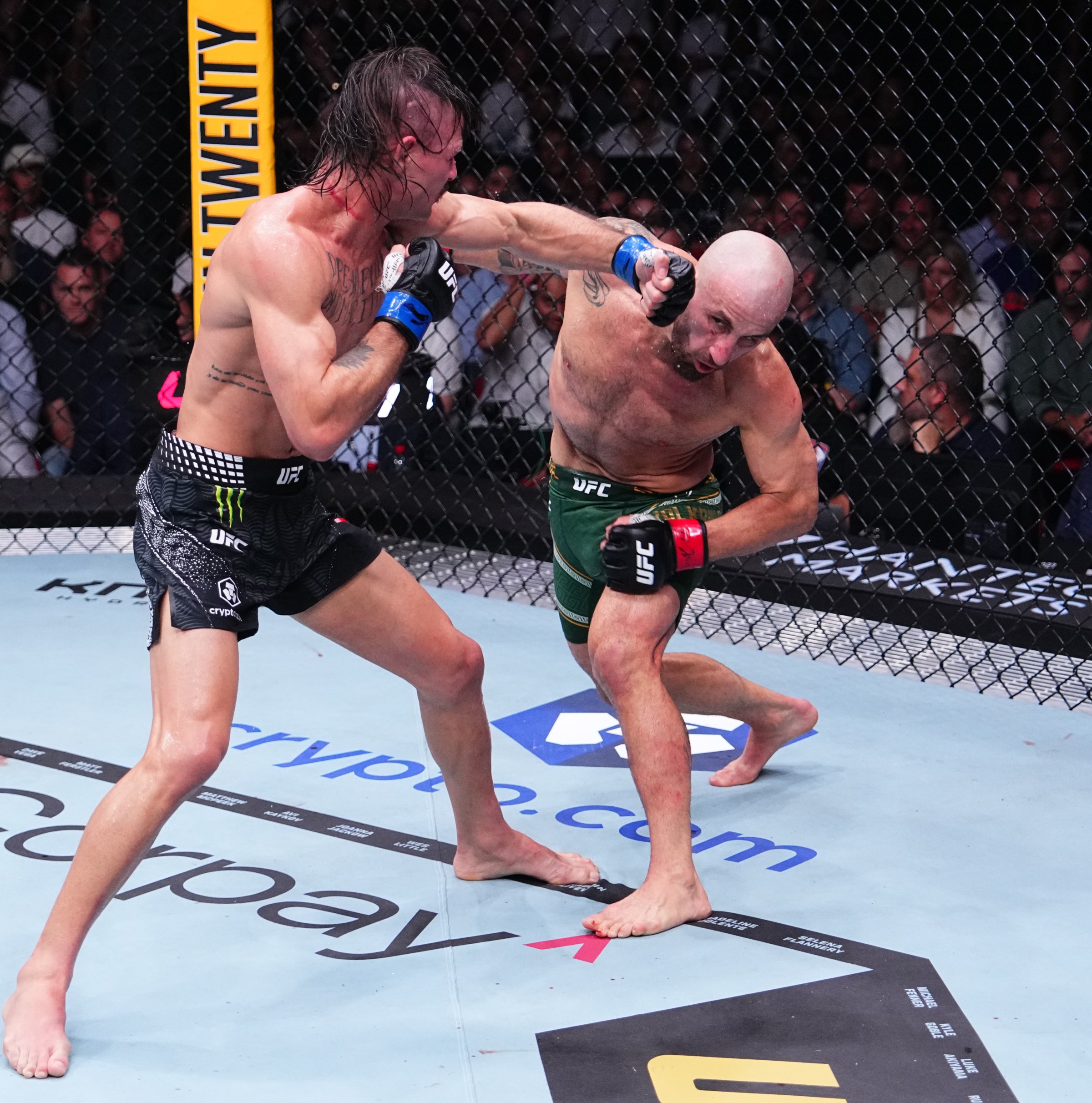 Alexander Volkanovski vs. Diego Lopes 2 full fight video highlights